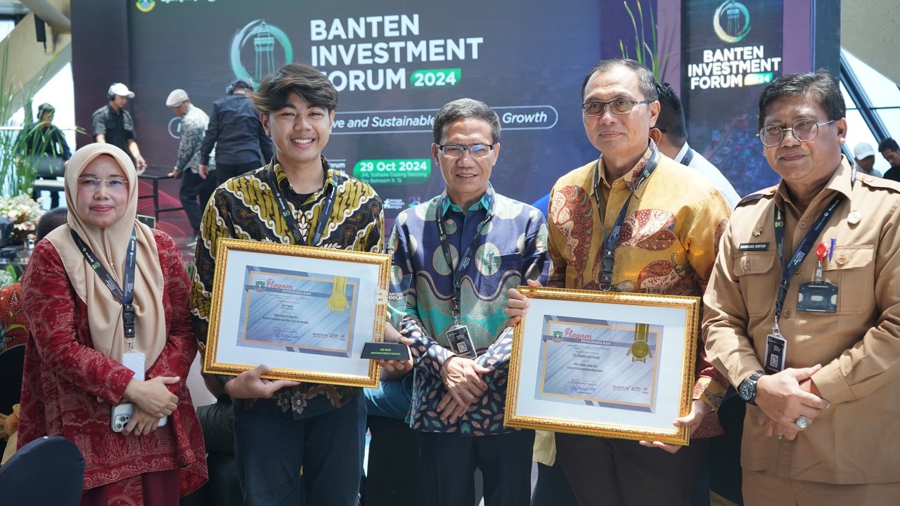 DPMPTSP Kota Cilegon Raih Penghargaan Investasi Tertinggi di Banten