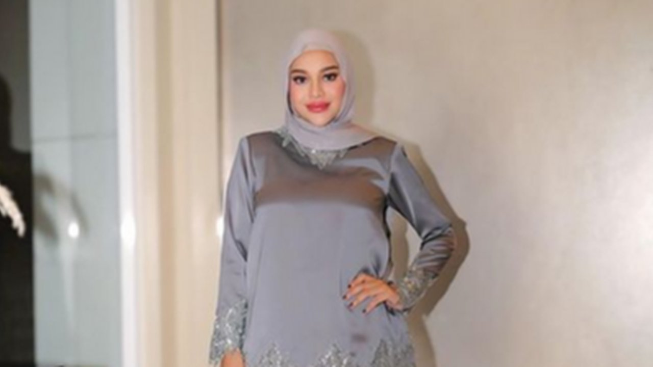 Potret Aurel Hermansyah Tuai Kritik Karena Baju yang Dipakai Dinilai Kurang Pas, Menonjol di Bagian Atas