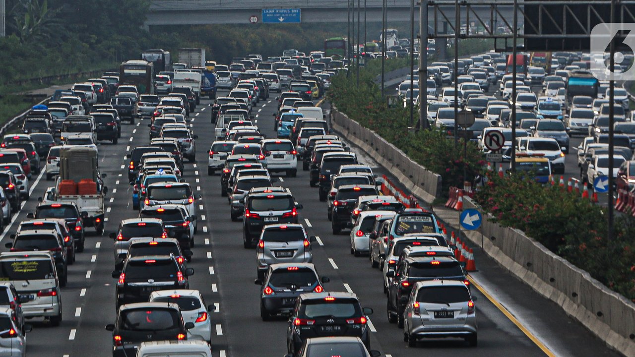 Kepadatan Tol Jagorawi.