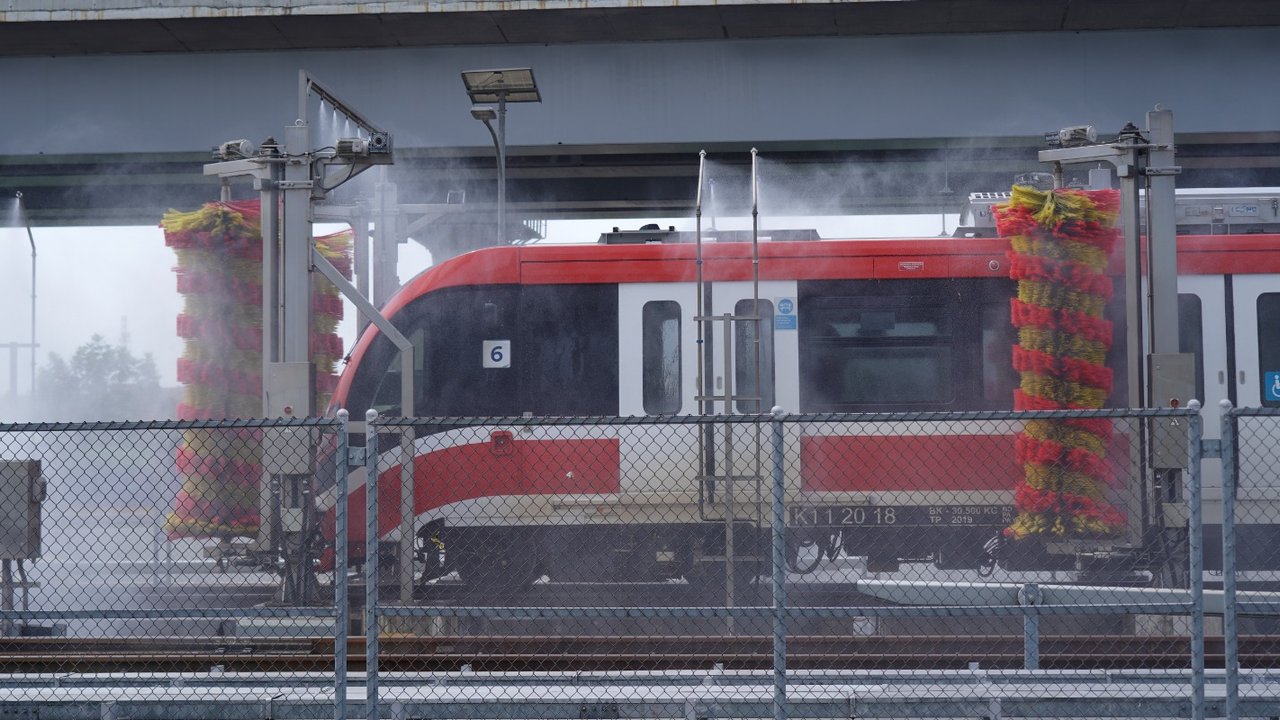 Sistem pencucian otomatis LRT Jabodebek