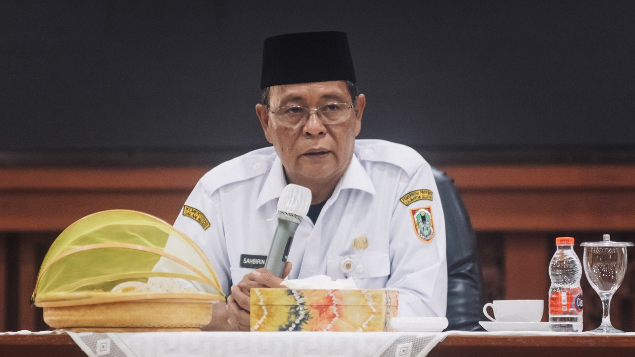 Paman Birin Pamitan dan Mengundurkan Diri Sebagai Gubernur Kalsel