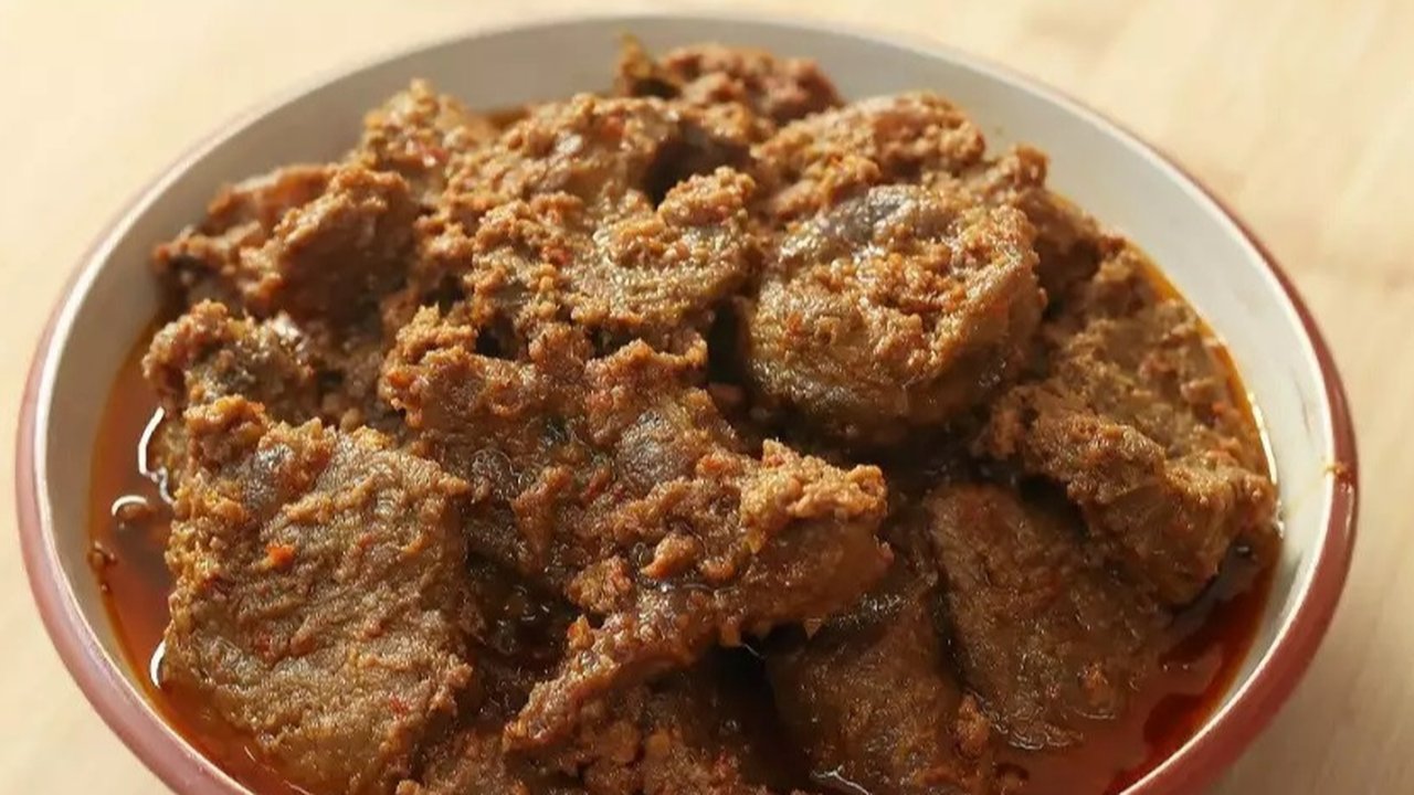 Rahasia Rendang Nendang Tanpa Menumis Bumbu, Ikuti Trik Ini