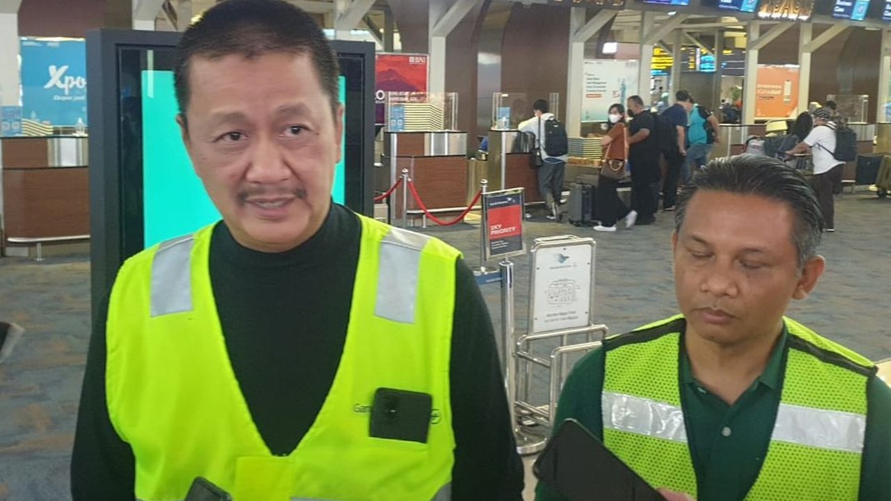 Irfan Setiaputra, mengakui dirinya diberhentikan dari posisinya sebagai Direktur Garuda Indonesia, Jumat (15/11/2024) (dok: Mita)