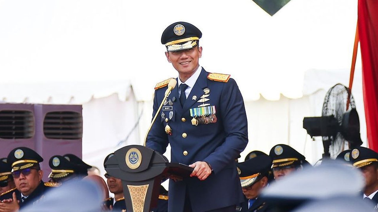 Penampilan Gagah Menko AHY Berseragam Pangkat Bintang Empat
