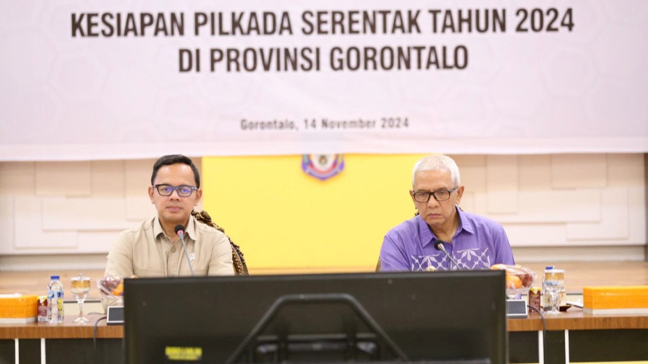 Wamendagri Bima Arya Memimpin Rapat Koordinasi Kesiapan Pilkada Serentak 2024 di Provinsi Gorontalo
