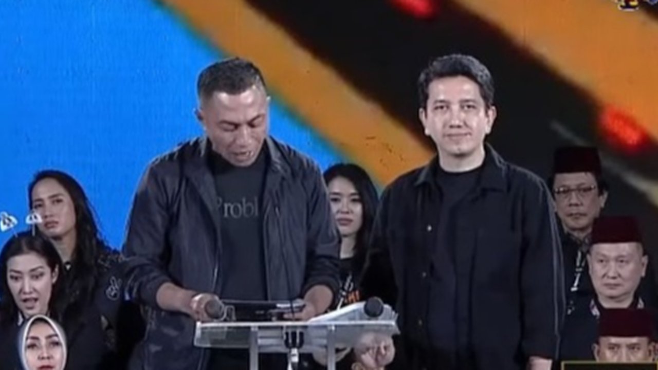 Dharma Pongrekun memperkenalkan rencana pembentukan Tim Ekonomi Adab. (Liputan6.com/Herman Zakharia)