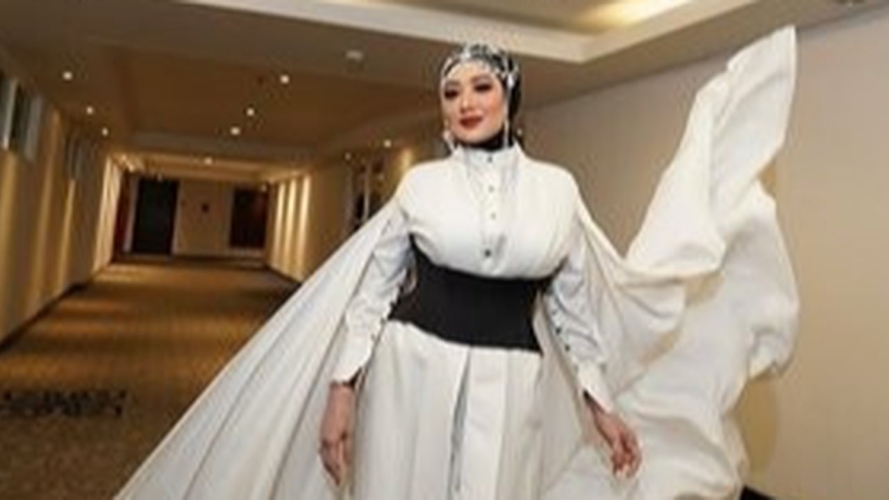 Reza Artamevia Klarifikasi Soal Laporan dan Berlian Rp 150 Miliar