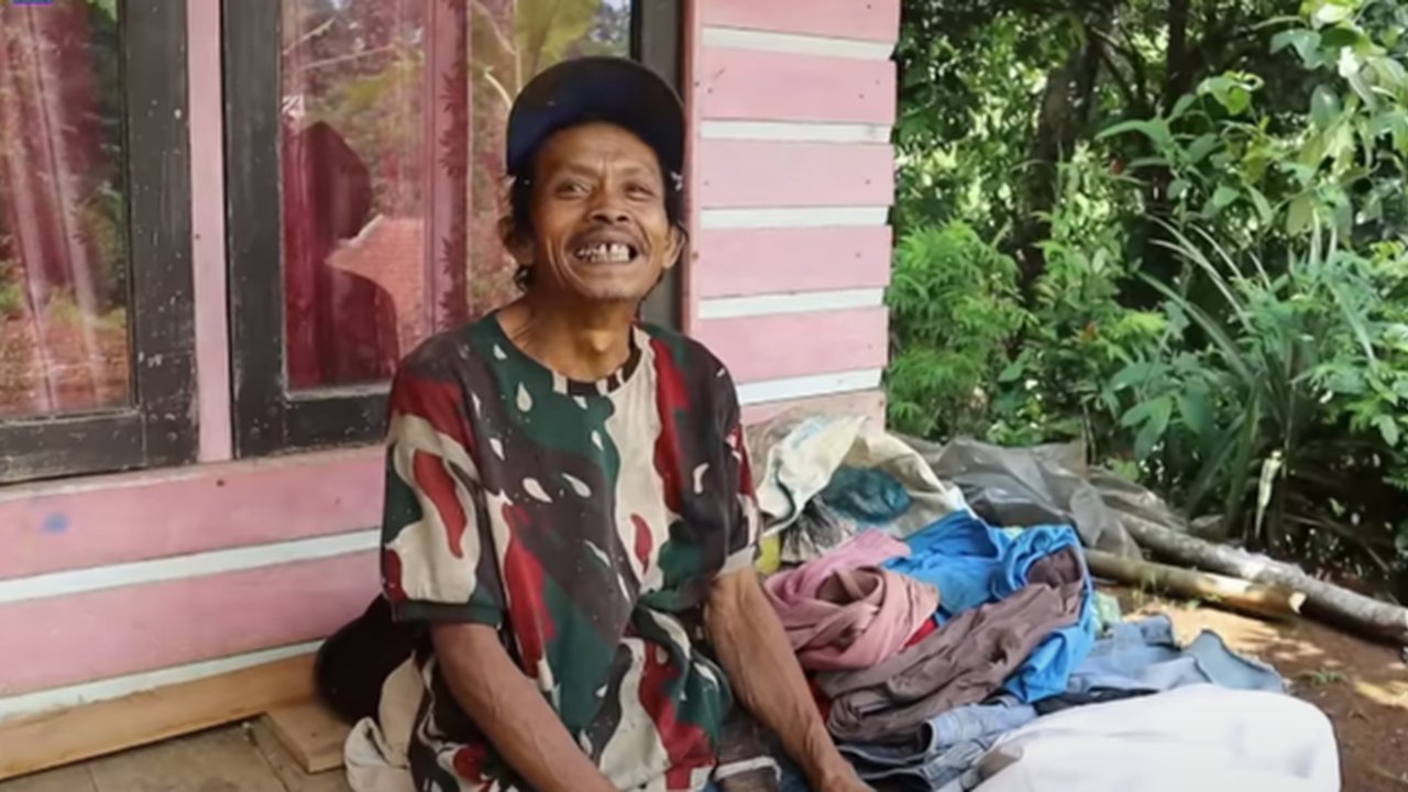 kisah haru pria paruh baya