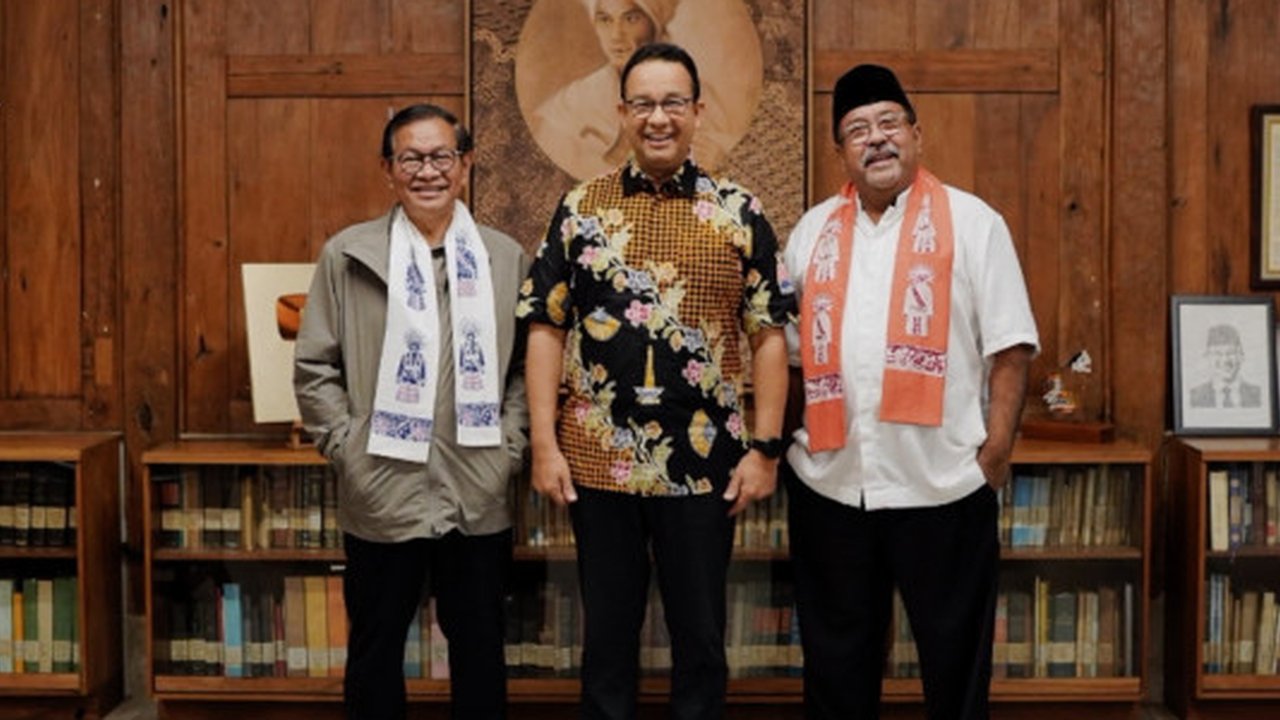 PRAMONO ANUNG