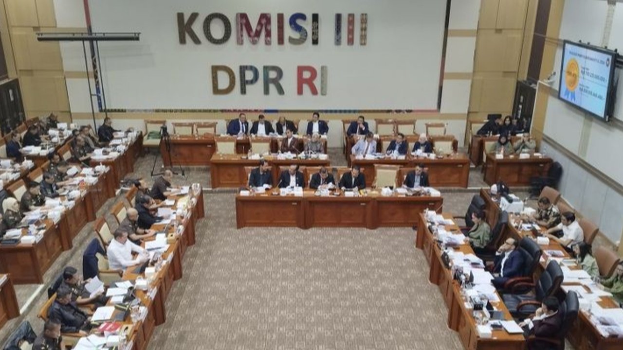 Komisi III DPR Rapat dengan Kejaksaan Agung