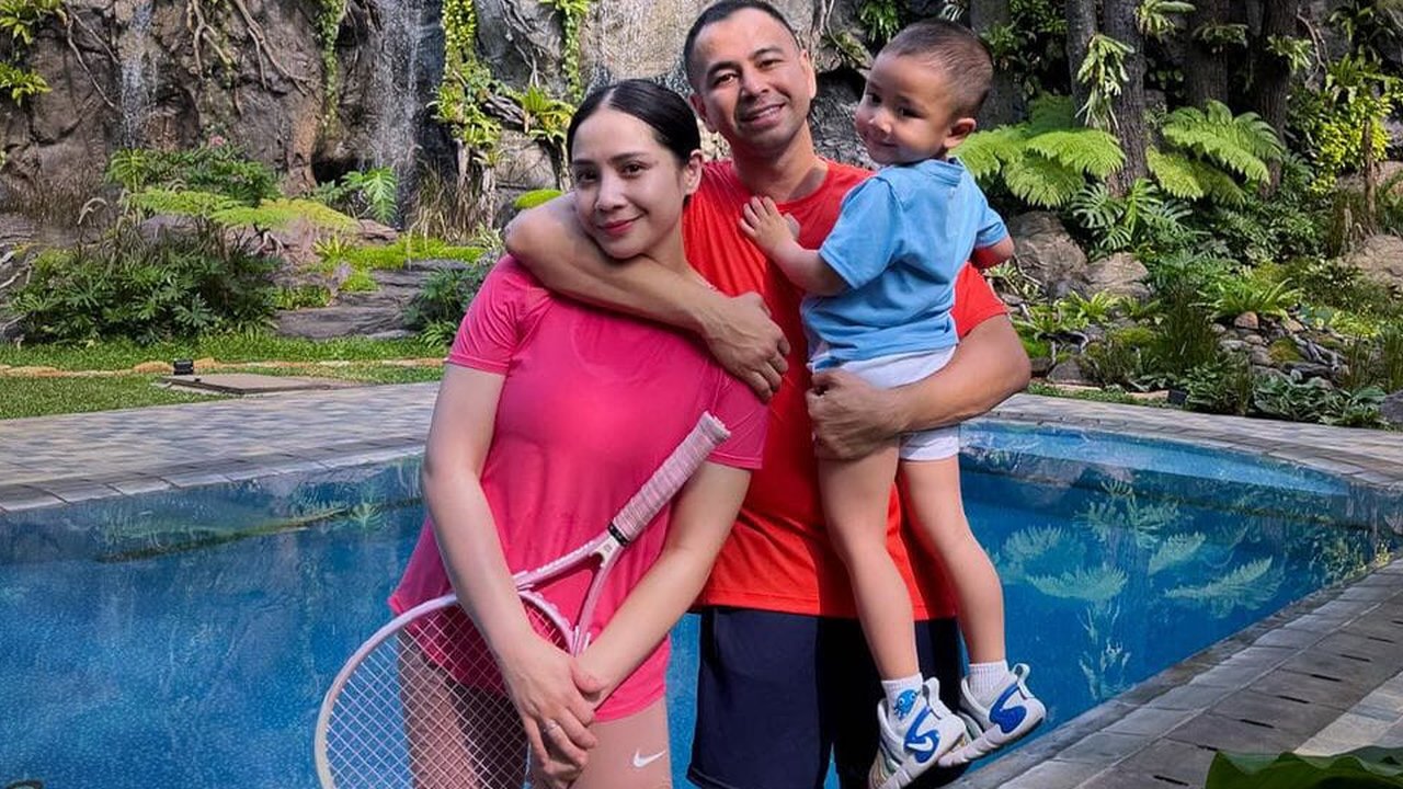 Momen Raffi Ahmad Olahraga Bareng Rafathar dan Rayyanza yang Kompak