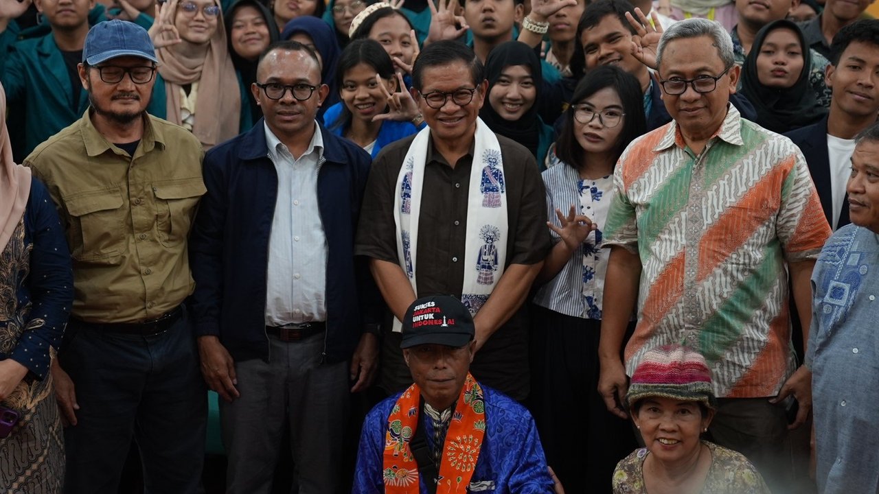 Pramono Anung menghadiri bedah buku Pramono Anung: Jakarta Menyala Sukses Mendunia