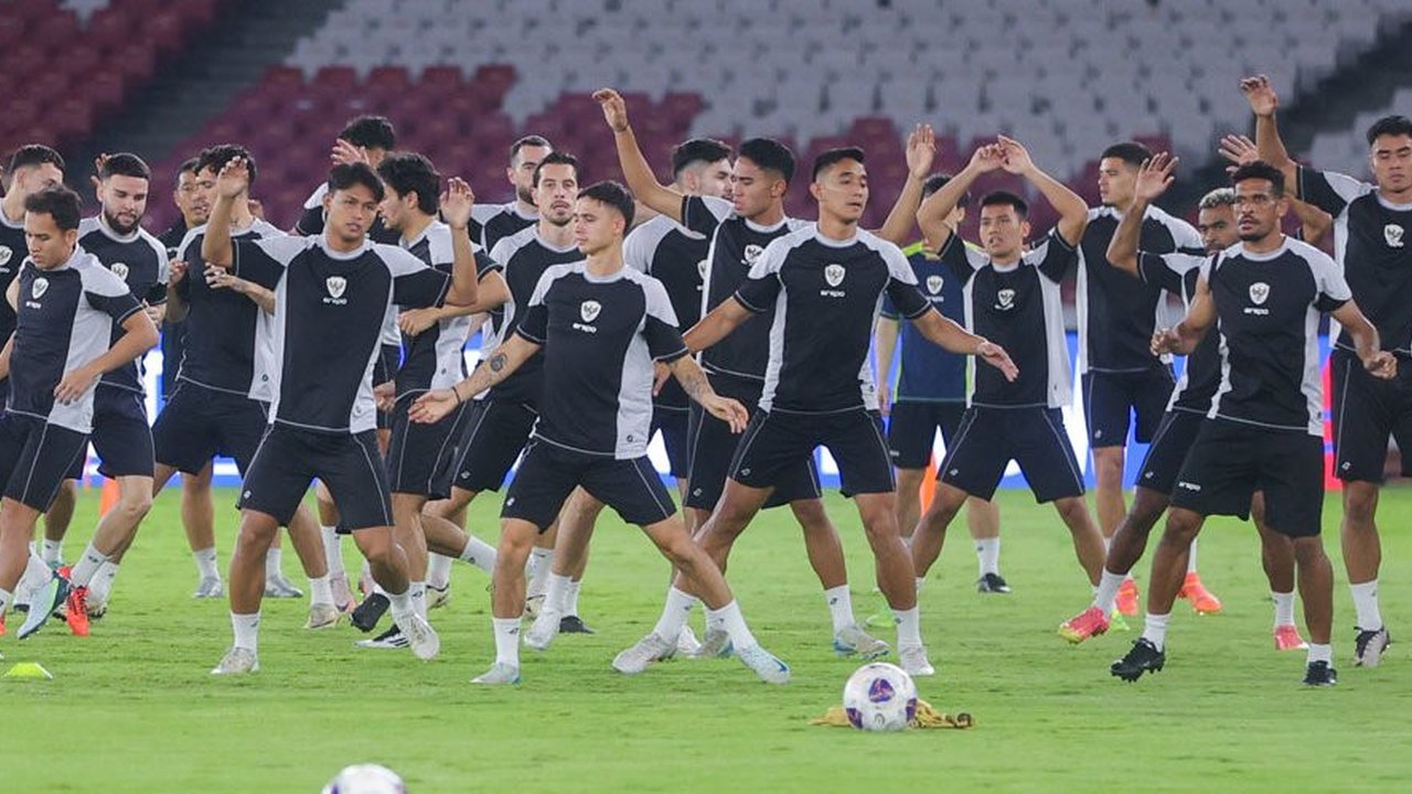 Timnas Indonesia kembali menggelar latihan di Stadion Madya, Jakarta Pusat, Minggu (17/11/2024) pukul 18.00 WIB, jelang menghadapi Arab Saudi pada laga keenam Grup C kualifikasi
