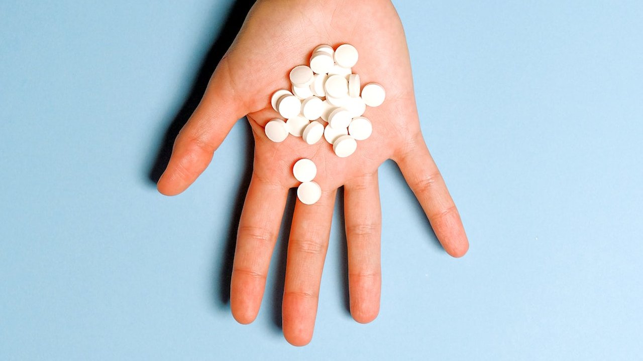 Ilustrasi Obat dan Vitamin