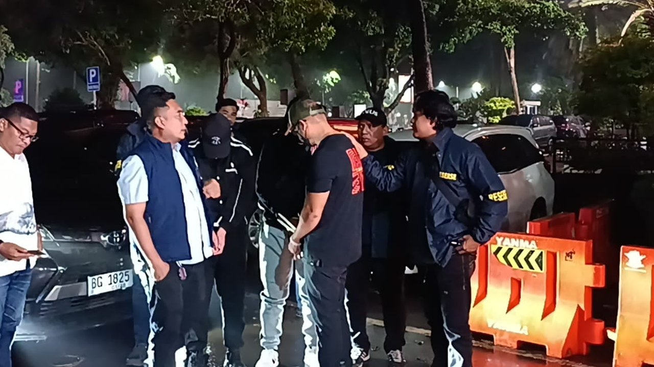 Markas Penampungan Uang Judi Online Internasional di Jakbar Digerebek