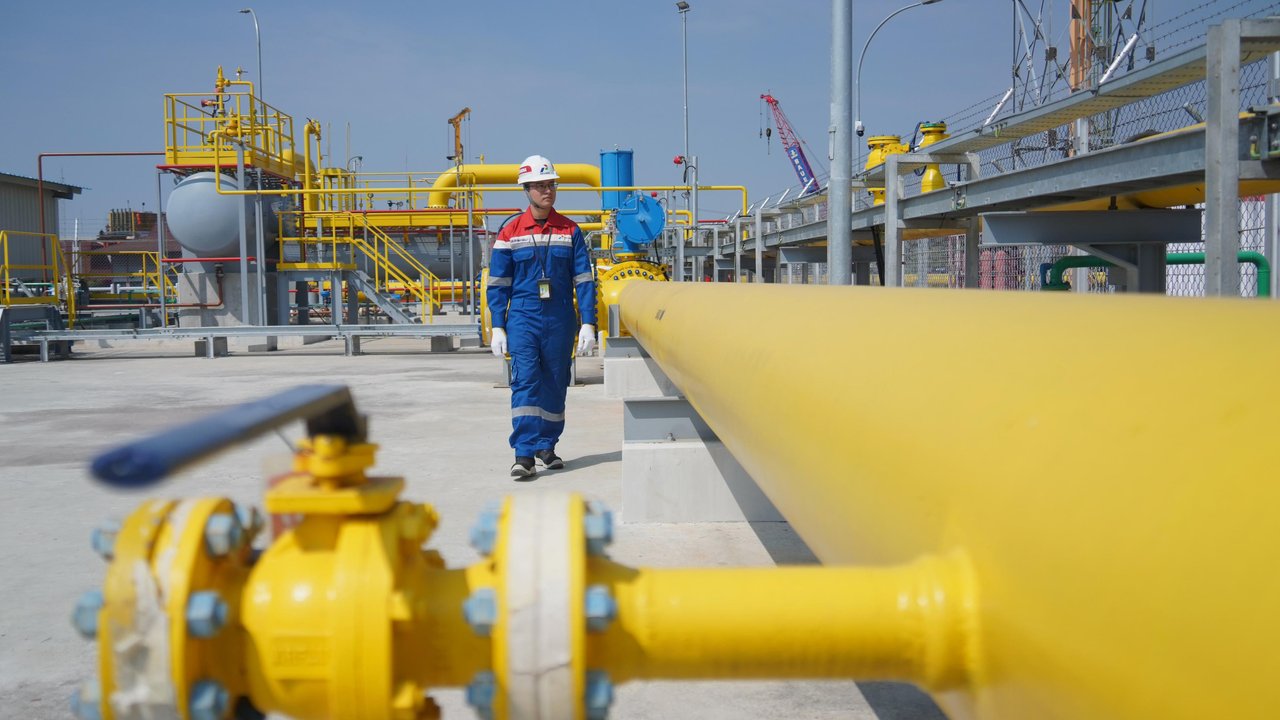 Setelah Kawasan Ekonomi Khusus Kendal, PT Pertamina Gas, (Pertagas) telah mengalirkan gas dari ruas pipa Cirebon-Semarang (Cisem) tahap I ke Kawasan Industri Terpadu Batang, Jawa Tengah.