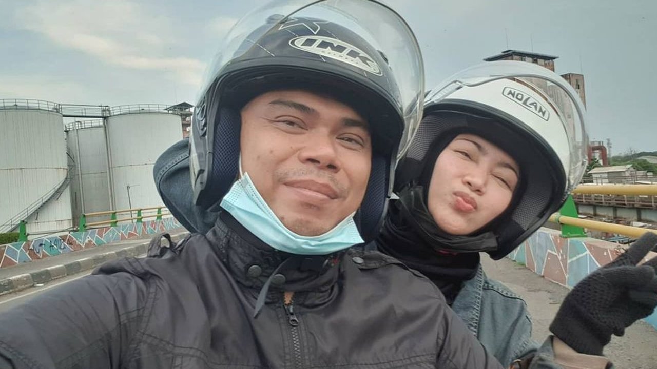 Dulu Arsitek, Suami Ira Swara Alih Profesi Bekerja Sebagai Ojek Online untuk Kebutuhan Hidup