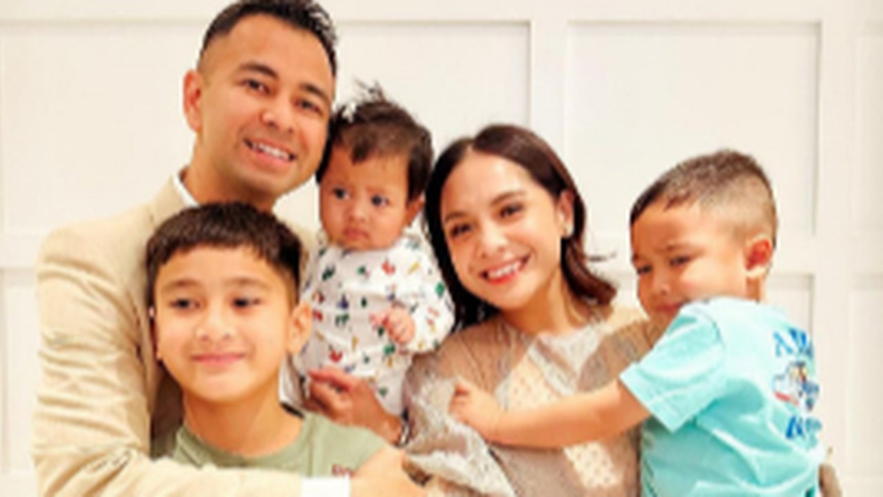 Nikita Willy terapkan gaya parenting gentle parenting untuk sang buah hati. Apa manfaatnya? [@nikitawillyofficial94]