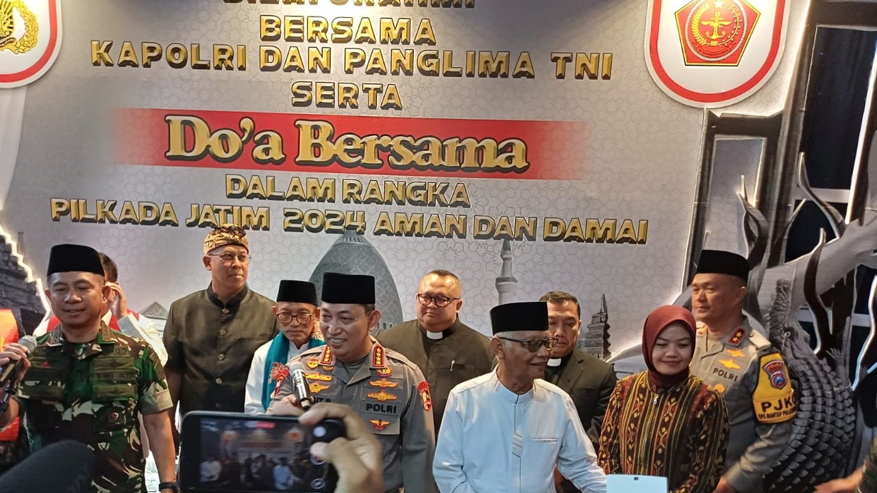 Kapolri Jenderal Listyo Sigit Prabowo menggelar video conference bersama dengan Kapolda dan Kapolres di seluruh Indonesia. (Foto: dokumentasi Polri)