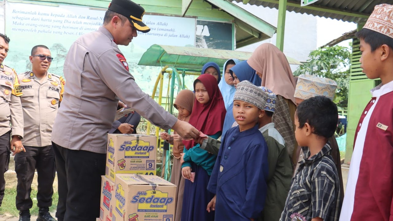 Bakti sosial peringati hari jadi Humas Polri