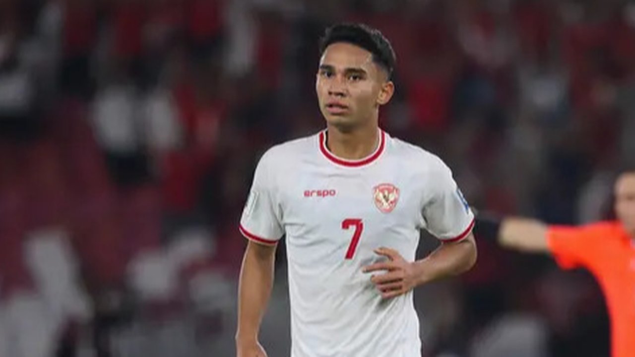 Gelandang Timnas Indonesia, Marselino Ferdinan, mencetak gol ke Gawang Arab Saudi pada matchday 6 Kualifikasi Piala Dunia 2026 Zona Asia di Stadion Utama Gelora Bung Karno (SUGBK), pada Se