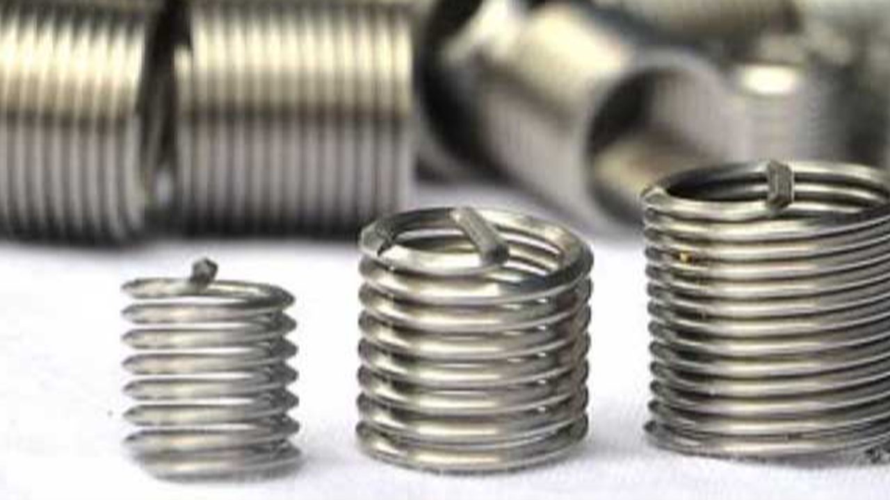 Kapan Waktu yang Tepat untuk Ganti Oli Motor? Ini Faktor Penentunya