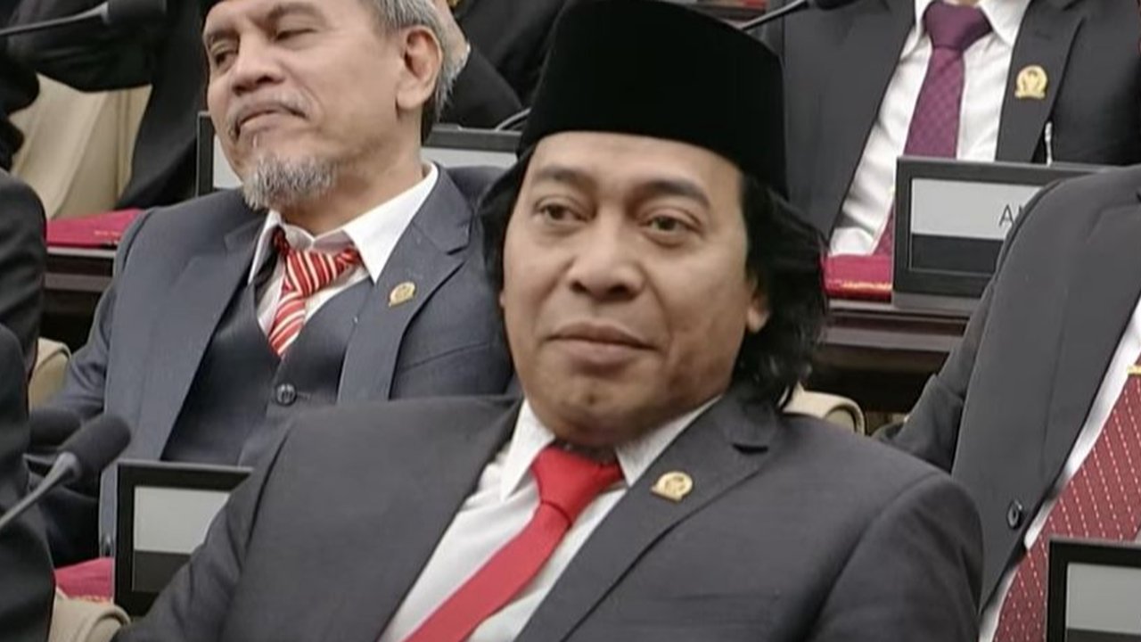 Cerita Komeng Tak Makan Tiga Tahun Demi Sekolah Anak, Ingin Lanjutkan ke Sekolah Militer - Ambil Jurusan Film