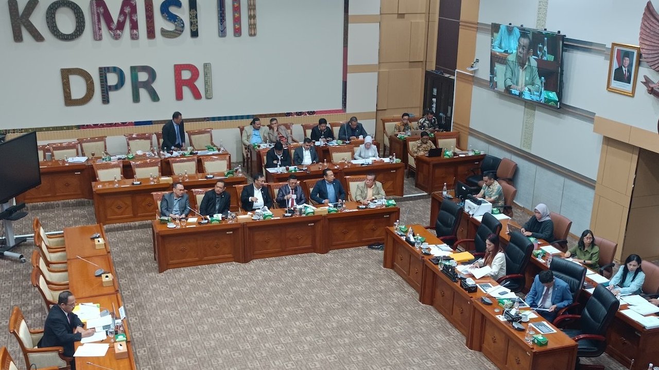 Fit and Propertest Capim KPK di Komisi III DPR RI