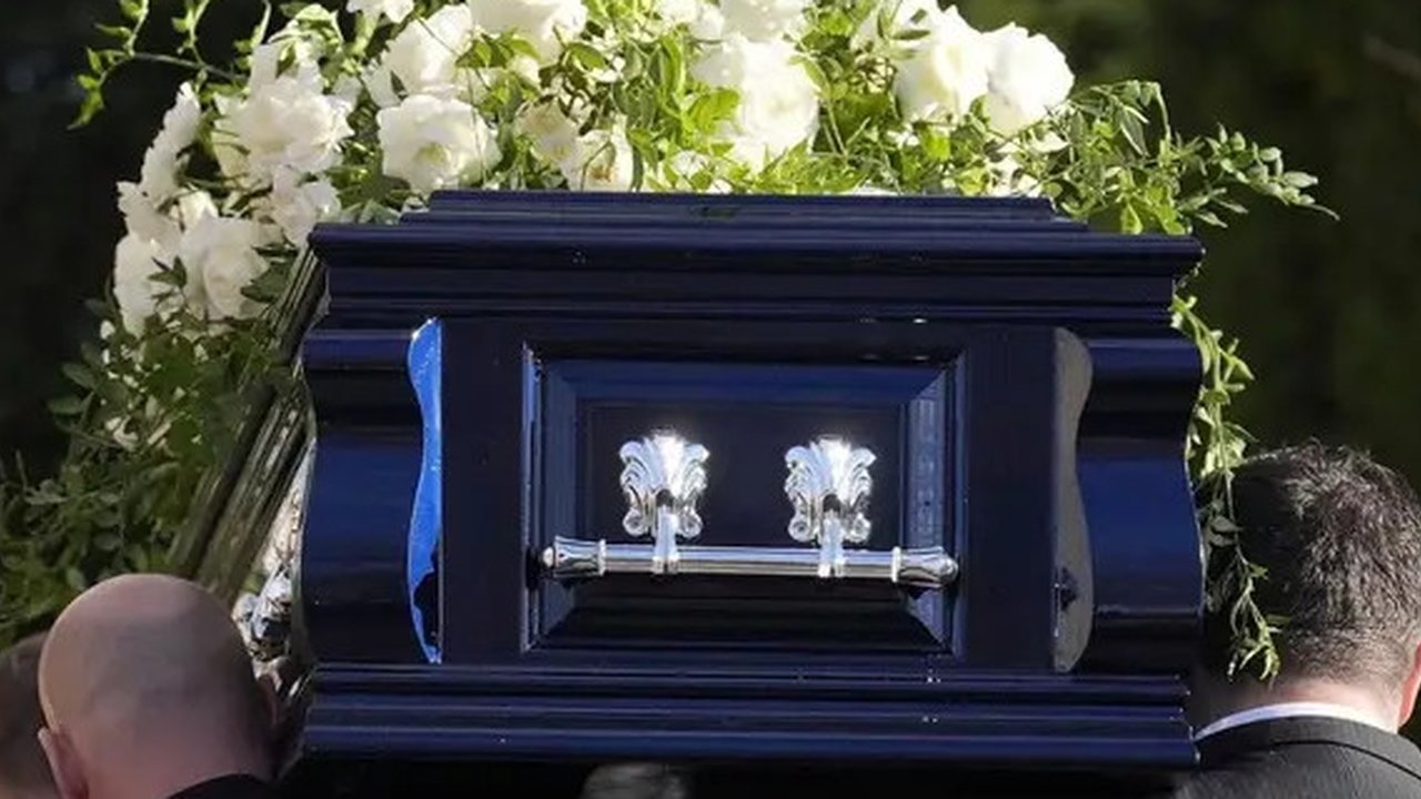 Potret pemakaman Liam Payne, dihadiri anggota One Direction. (sumber: Instagram/apnews)