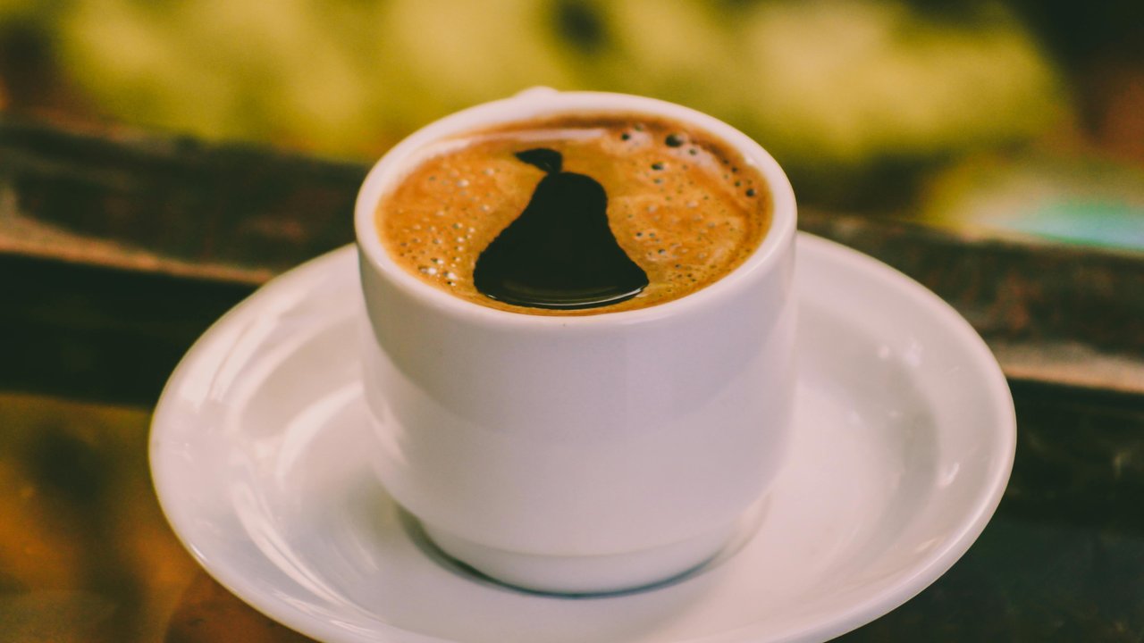 Cara Baru Nikmati Kopi Hitam Tanpa Pahit, Bahan Dapur Ini Jawabannya