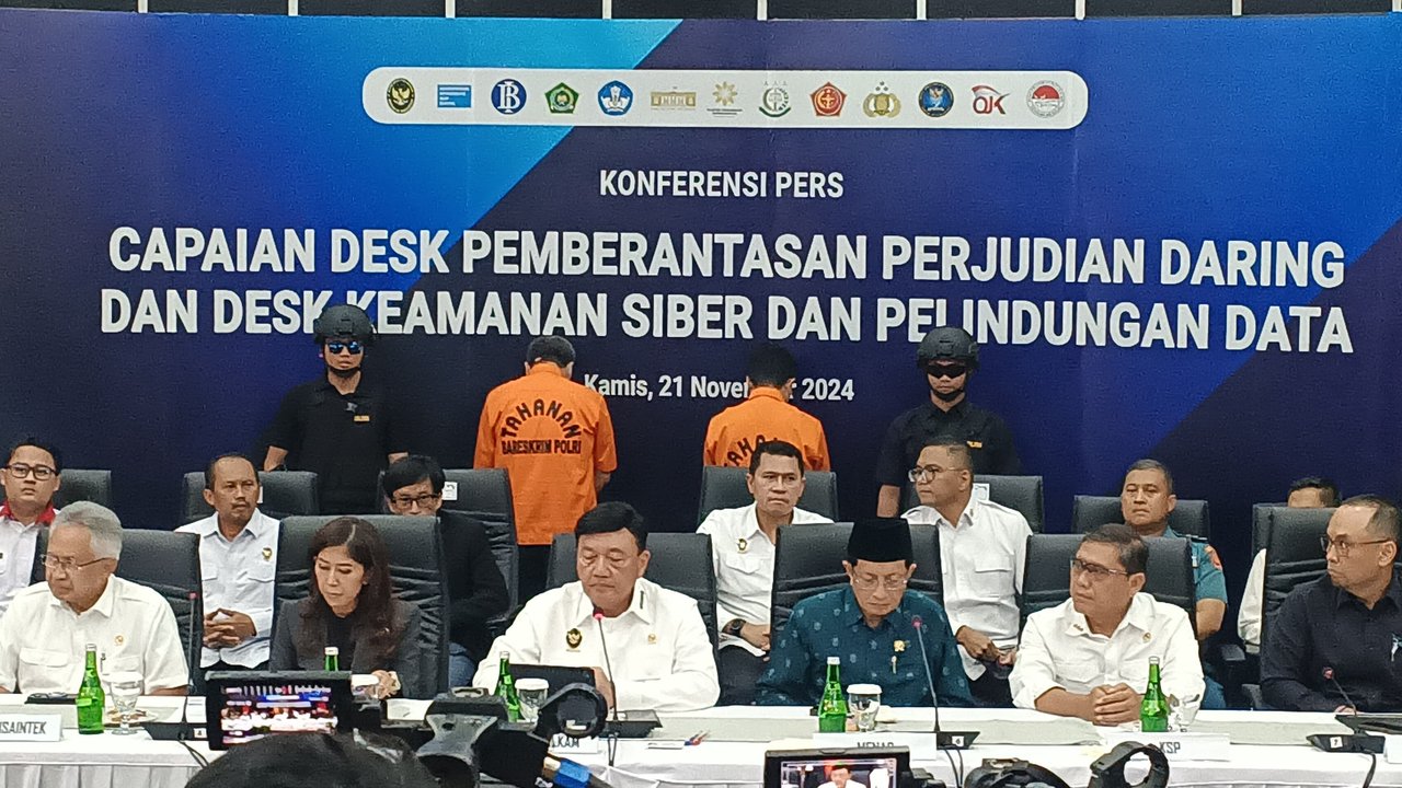 Pemerintah Hadirkan Dua Tesangka Kasus Judi Online