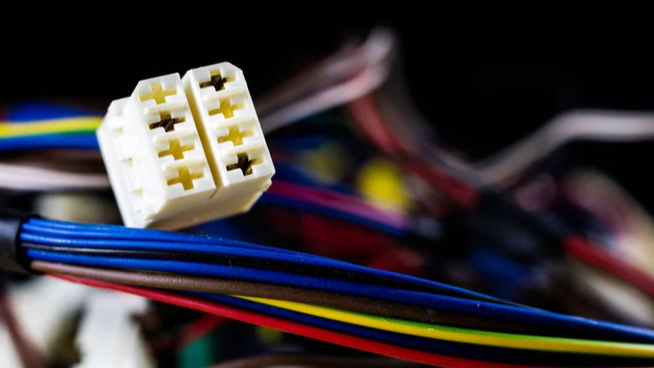 Warna Kabel Mobil dan Fungsinya yang Wajib Diketahui Pemilik Kendaraan