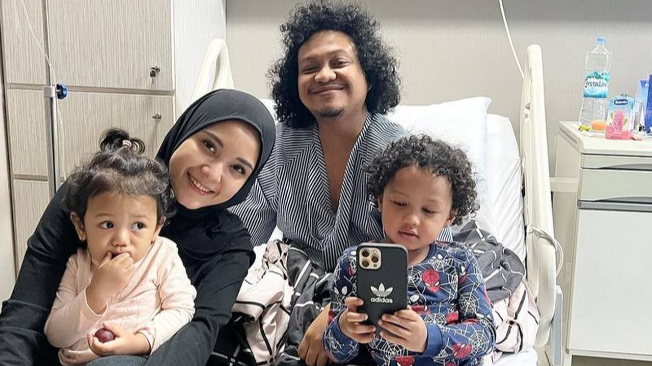 Namun, anak pertama Fati dan almarhum Babe, yaitu Bambino sering kali tak ingin turun saat tiba di makam, hal ini sempat membuat Fati bingung.