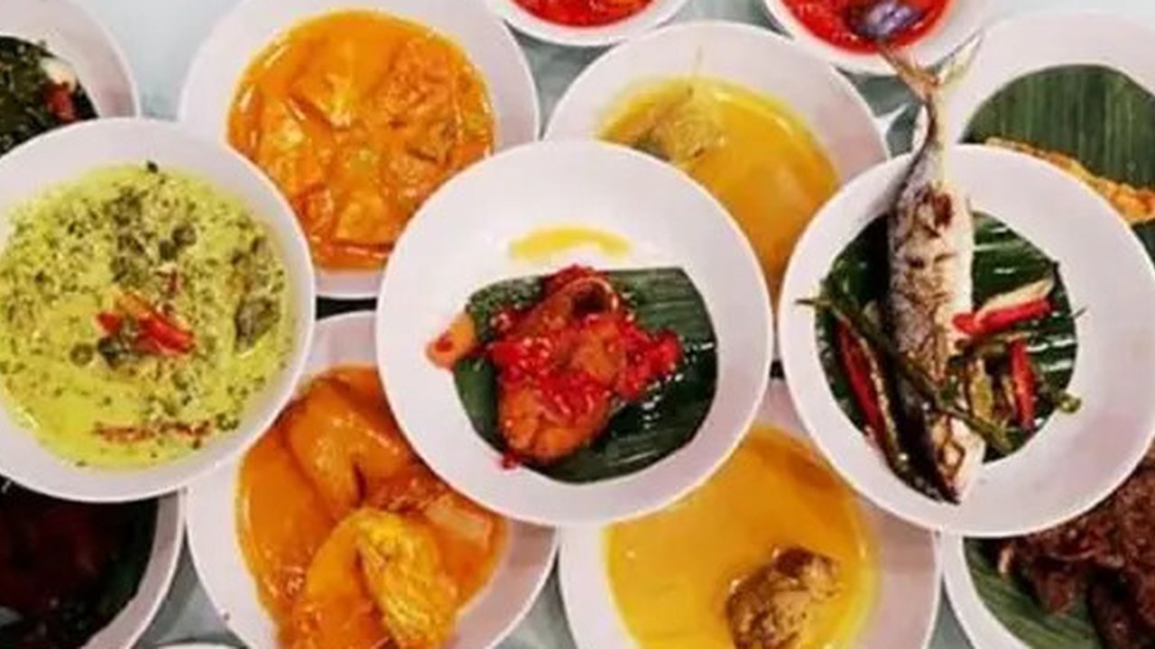 Erick Thohir menyebutkan sejumlah rumah makan Padang favoritnya di Jakarta (Dok.Instagram/@https://www.instagram.com/p/Bwop_Okg-1f/Komarudin)