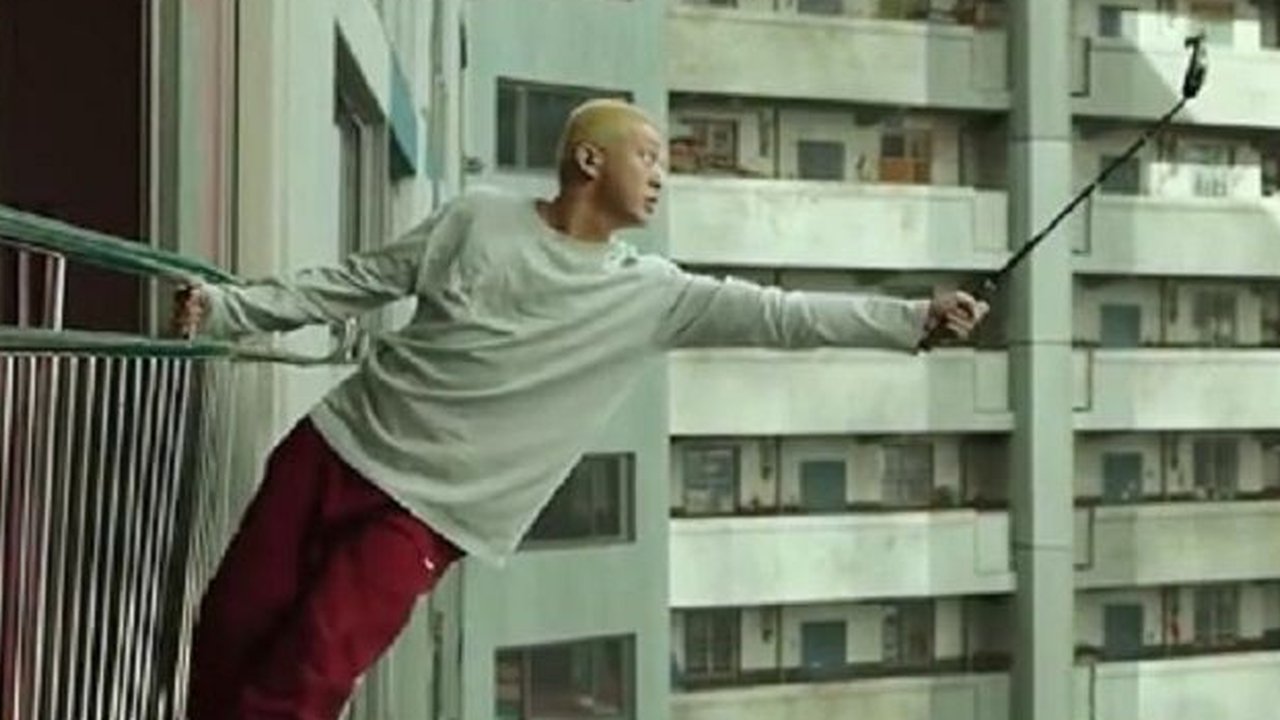 ‘OUTSIDE': Film Zombie Pertama dari Filipina, Hadirkan Drama Keluarga di Tengah Serangan Wabah Zombie