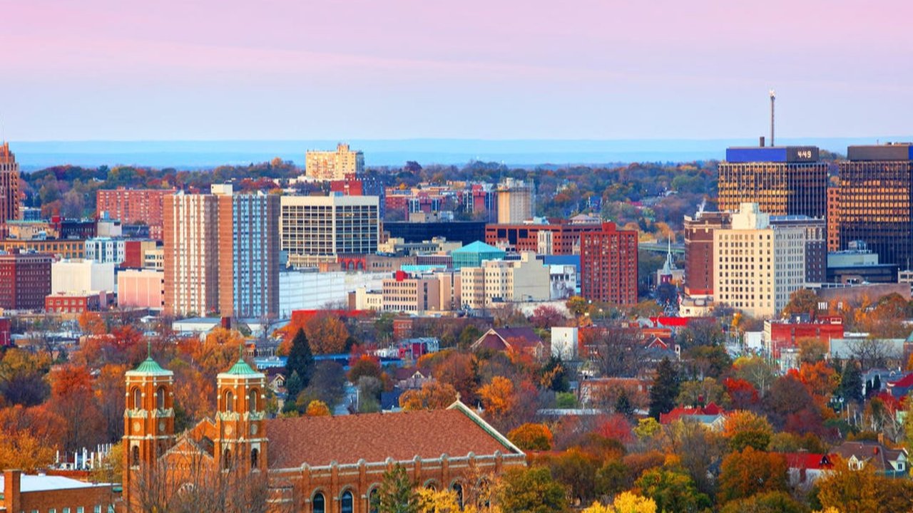 Syracuse has a few good internet options, but Verizon Fios is the top pick for most households in the area.