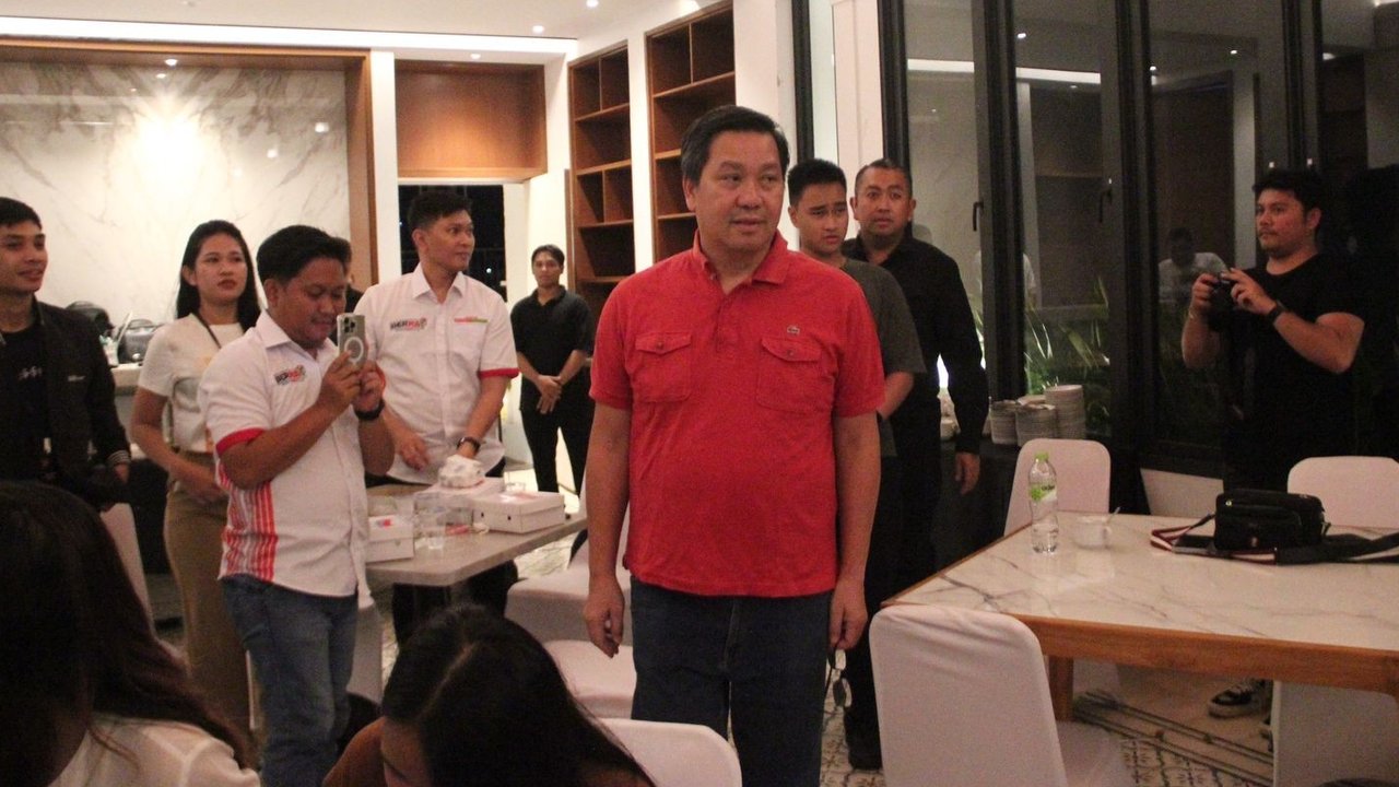 Steven Kandouw saar kegiatan Aku Cinta Caroll Fest 2024 di Tomohon