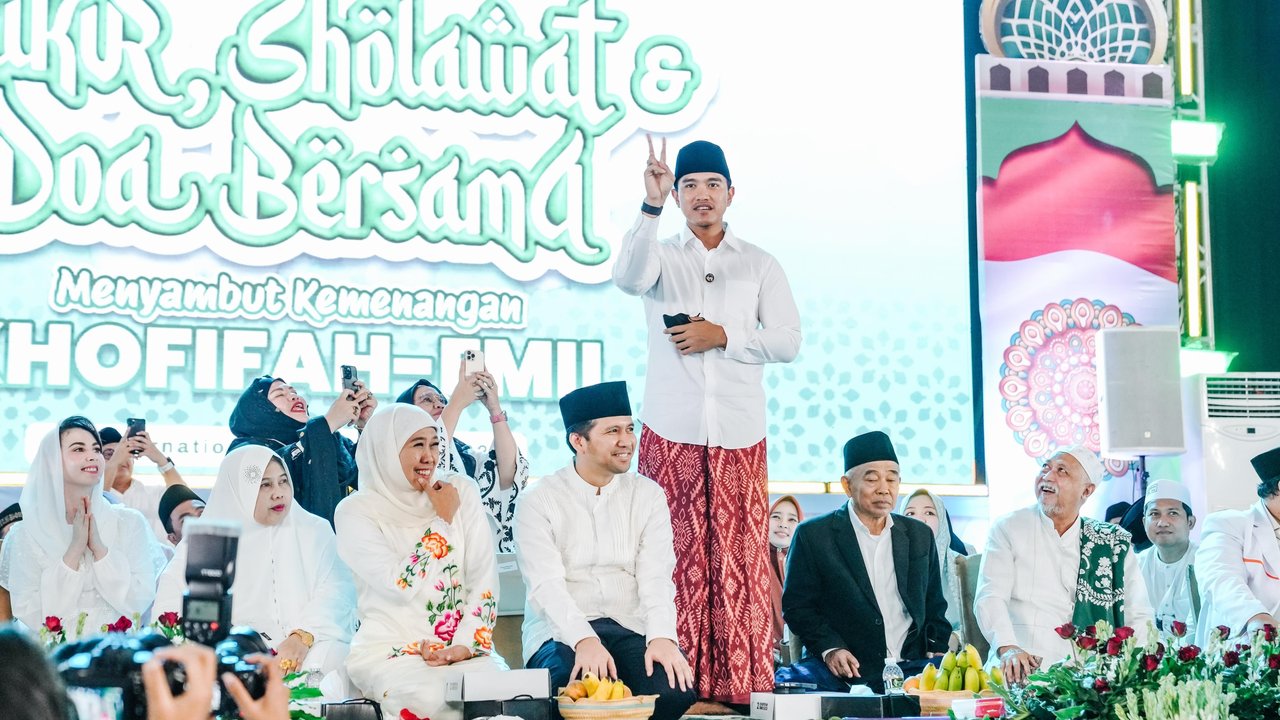 Kaesang Pangarep di Kampanye Akbar Khofifah-Emil