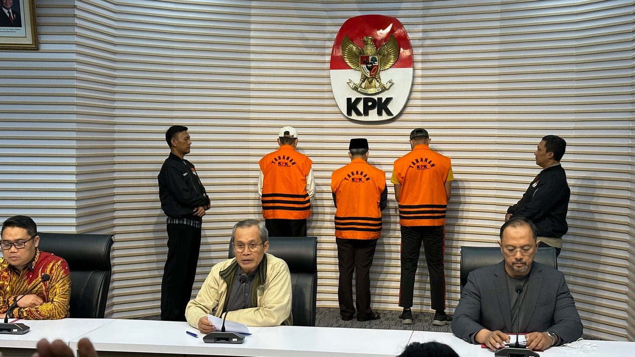 Konferensi Pers Penangkapan Gubernur Bengkulu