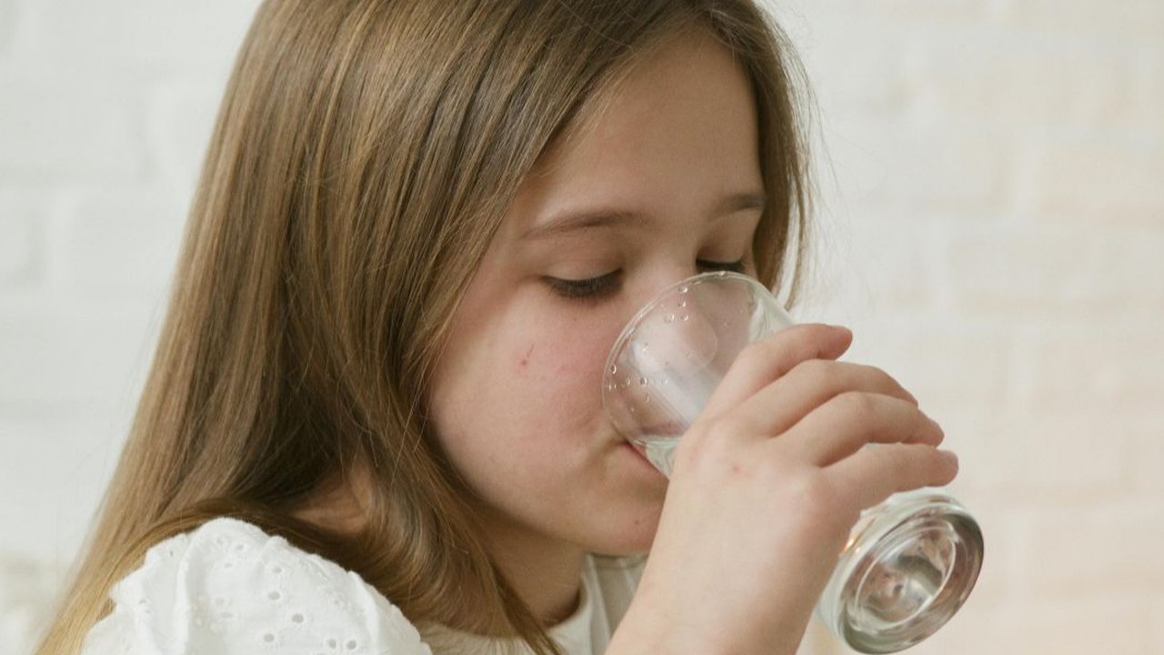 Doa saat Minum Air Zamzam agar Mendapatkan Manfaatnya yang Luar Biasa
