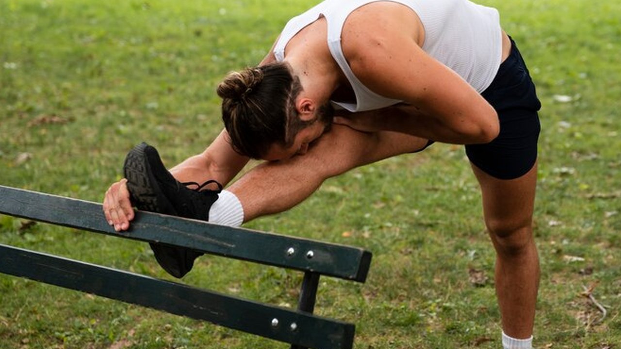 Tidak Melakukan Pemanasan Sebelum Stretching