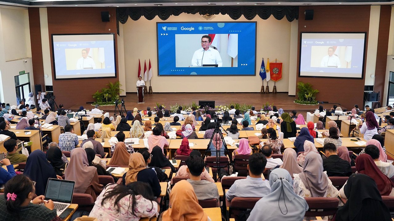 Mendag Berikan Kuliah Umum di Universitas Gadjah Mada, Yogyakarta