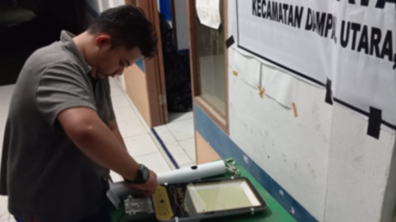 lampu jalan pakai solar cell