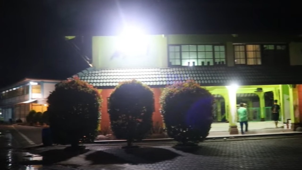 Mayjen Kunto Napak Tilas ke Pesantren Al Halim Tarogong Garut yang Dibangun Eks Wapres Try Sutrisno