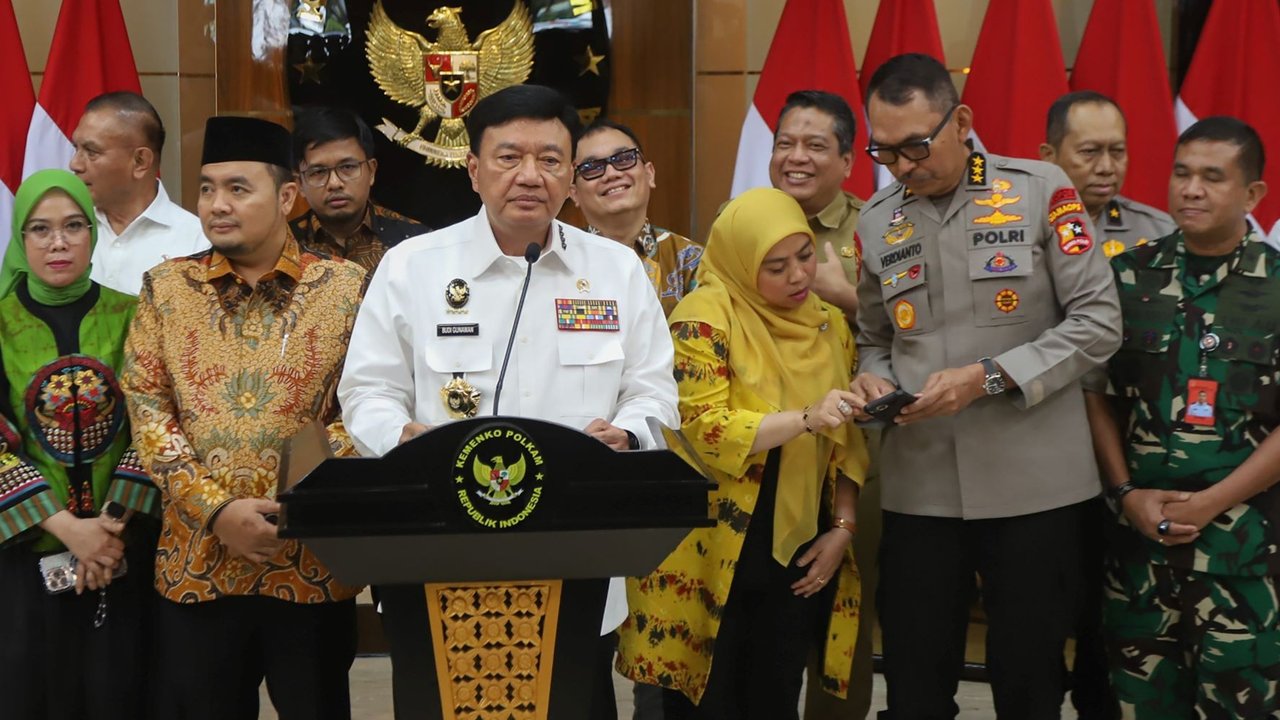 Menko Polkam Budi Gunawan konpers terkait Pilkada Serentak 2024
