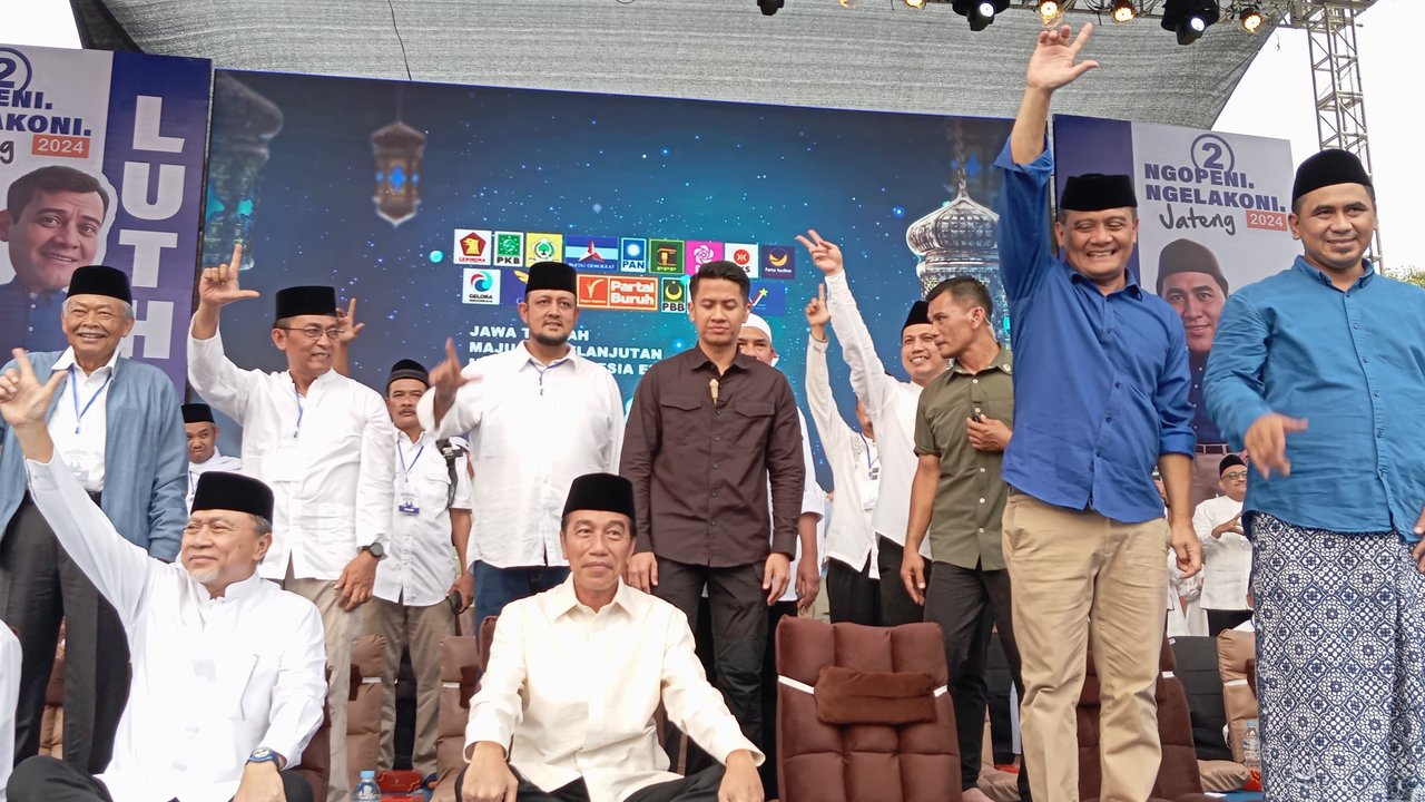 Zulkifli Hasan di Kampanye Akbar Ahmad Luthfi-Taj Yasin