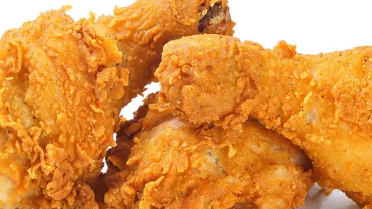Ini Trik Sukses Membuat Ayam Krispi Keriting ala Warganet yang Viral (Credit: TikTok/@dessert.hound)