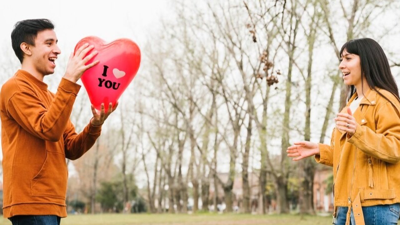 Ilustrasi Cinta Pertama