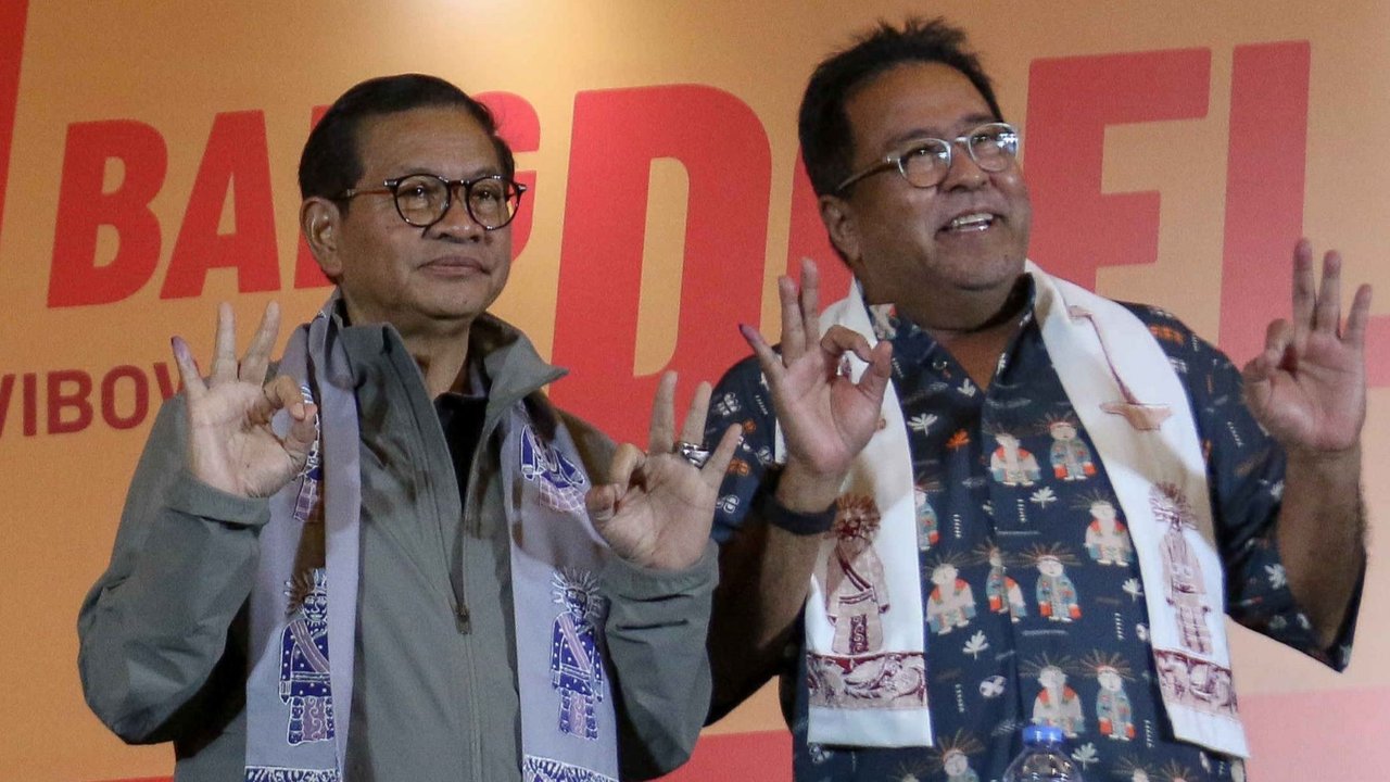 FOTO: Senyum Pramono-Rano Unggul Versi Quick Count di Pilkada Jakarta 2024