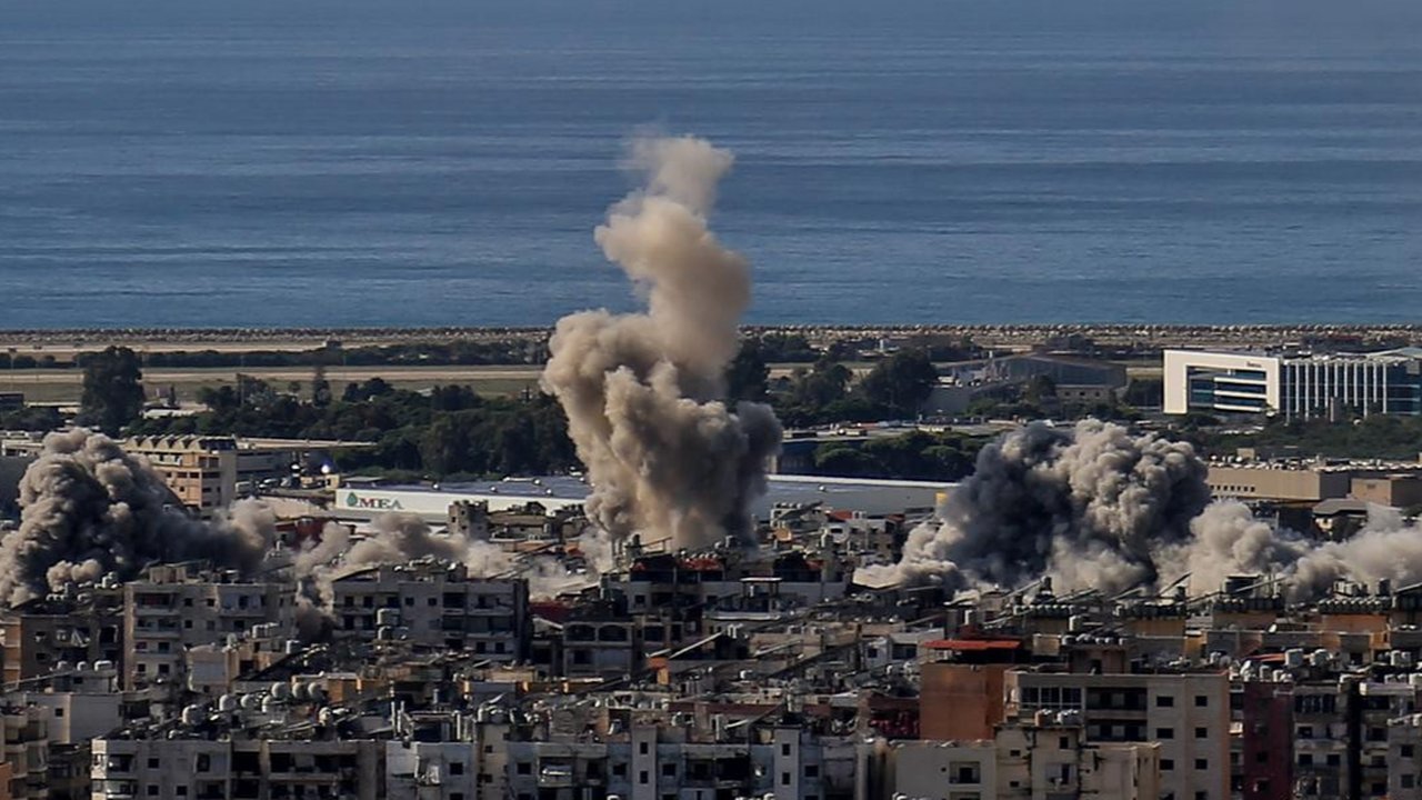 Lebanon has warned residents of border villages not to return to their homes in the south until Israeli forces withdraw under a ceasefire agreement between Israel and Hezbollah. DW has the latest.